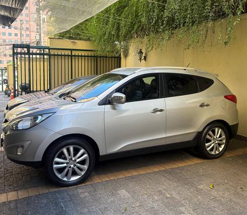 HYUNDAI IX35 2.0 MPFI GLS 4X4 16V GASOLINA 4P AUTOMÁTICO HYUNDAI IX35 2.0 MPFI GLS 4X4 16V GASOLINA 4P AUTOMÁTICO